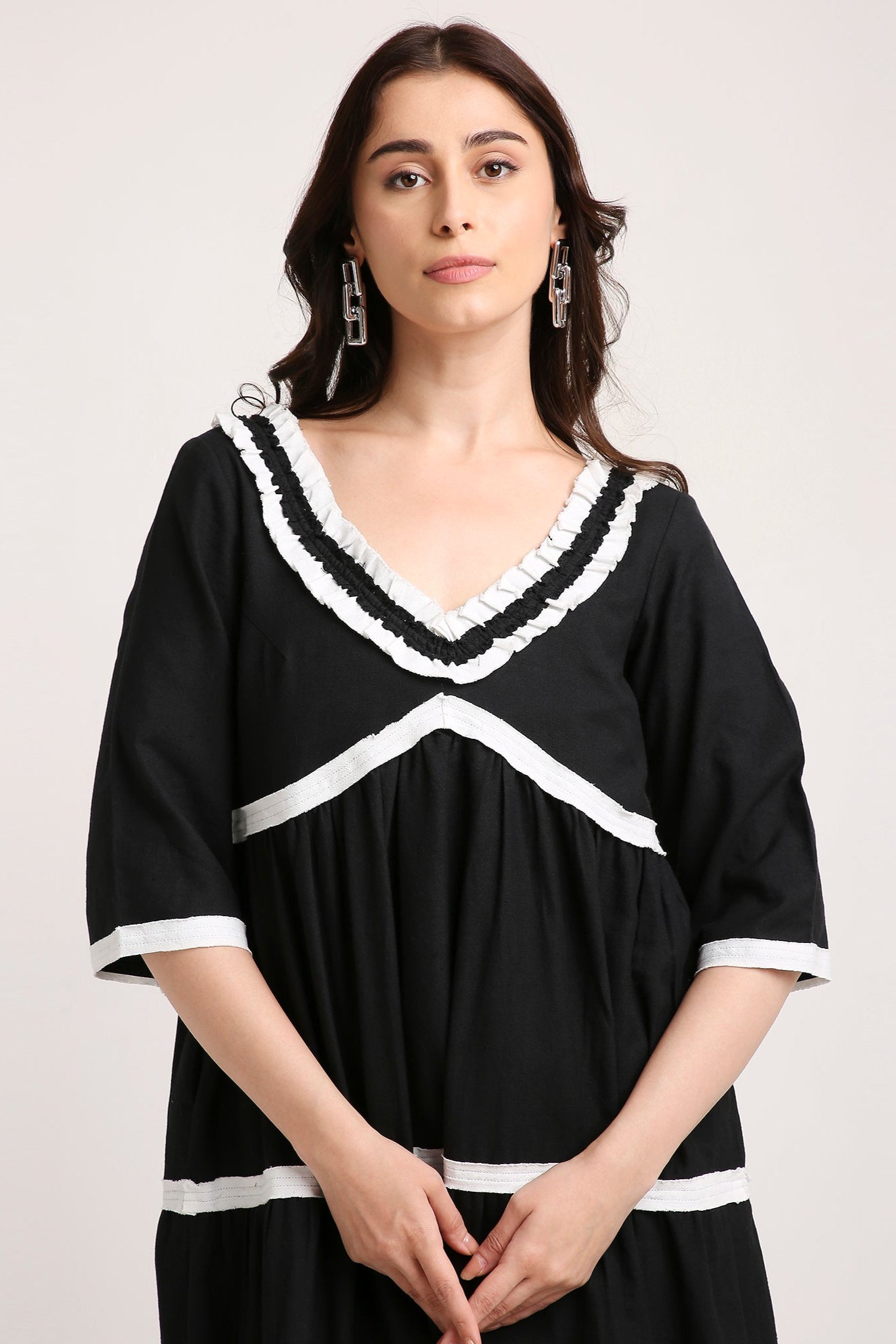 RUFFLED TIERED MAXI DRESS