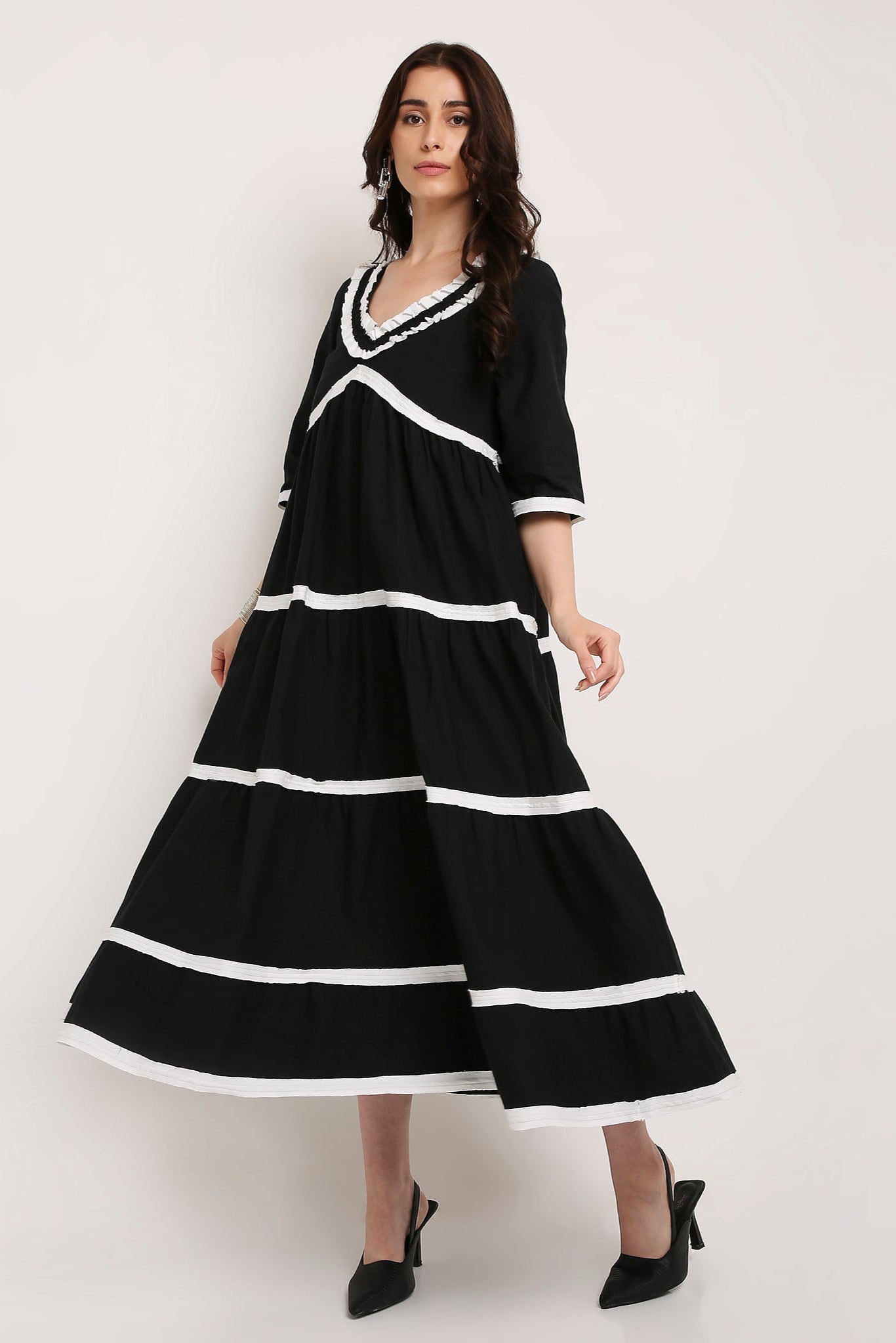 RUFFLED TIERED MAXI DRESS