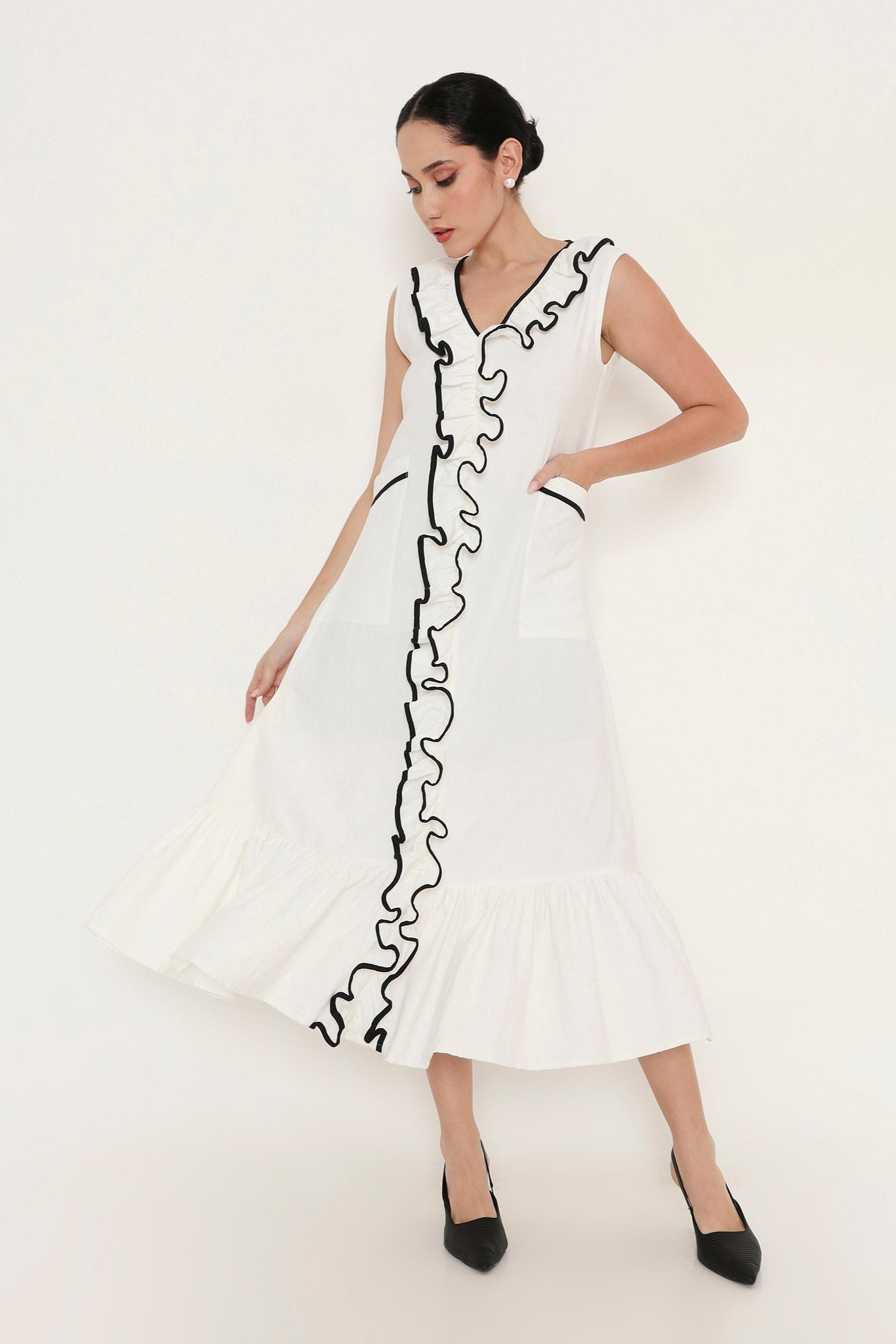 Contrast Frill Panelled Midi Dress