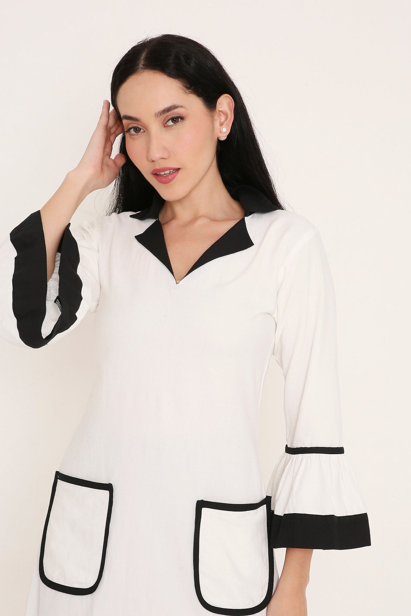 MONOCHROME KAFTAN