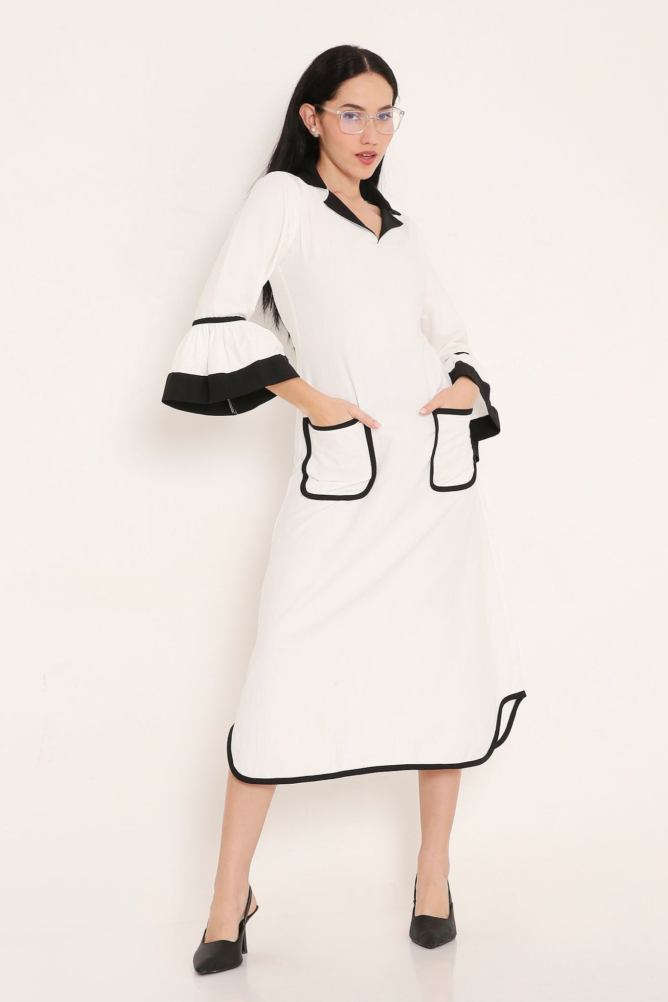 MONOCHROME KAFTAN