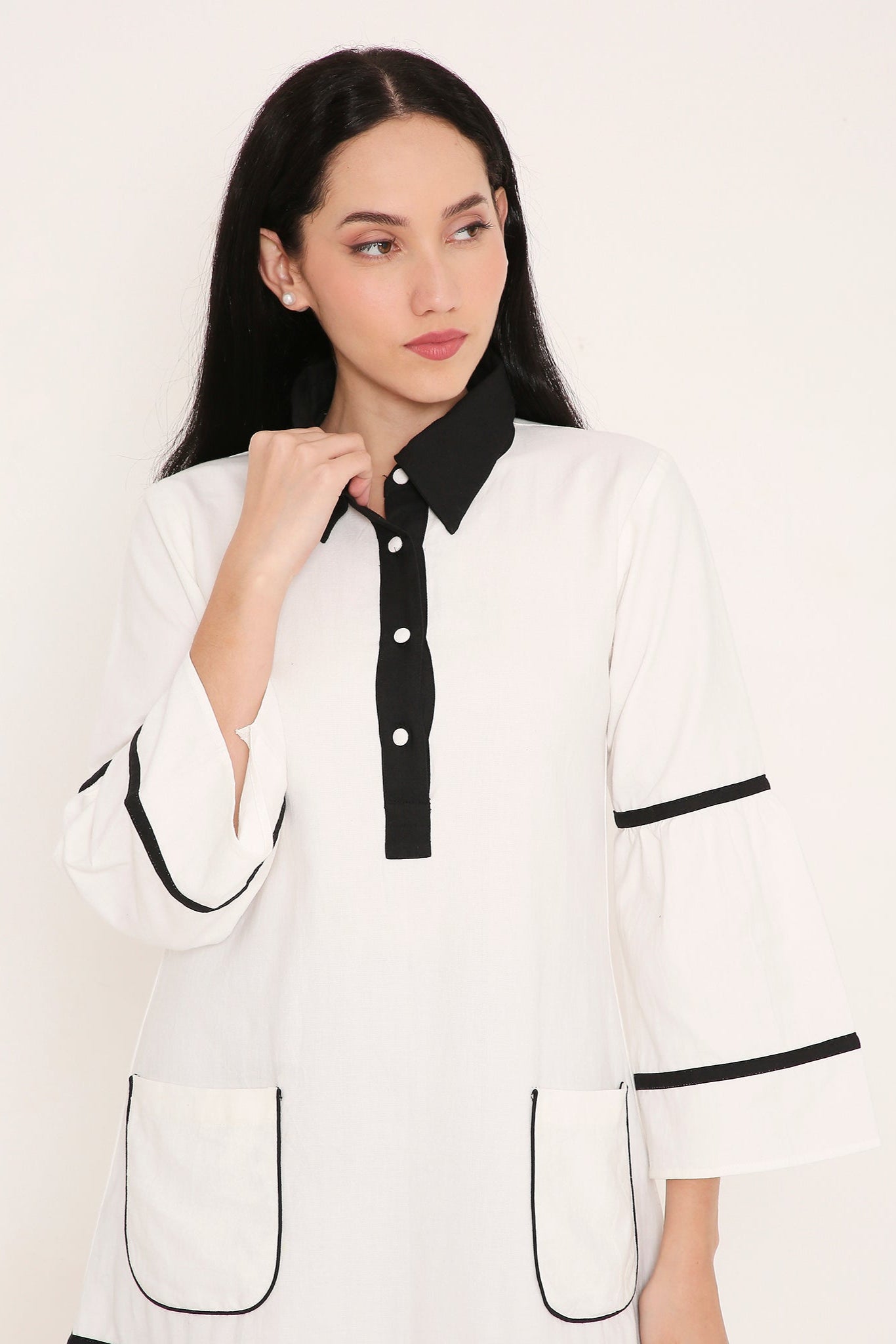 POP-COLLAR MONOCHROME MIDI DRESS