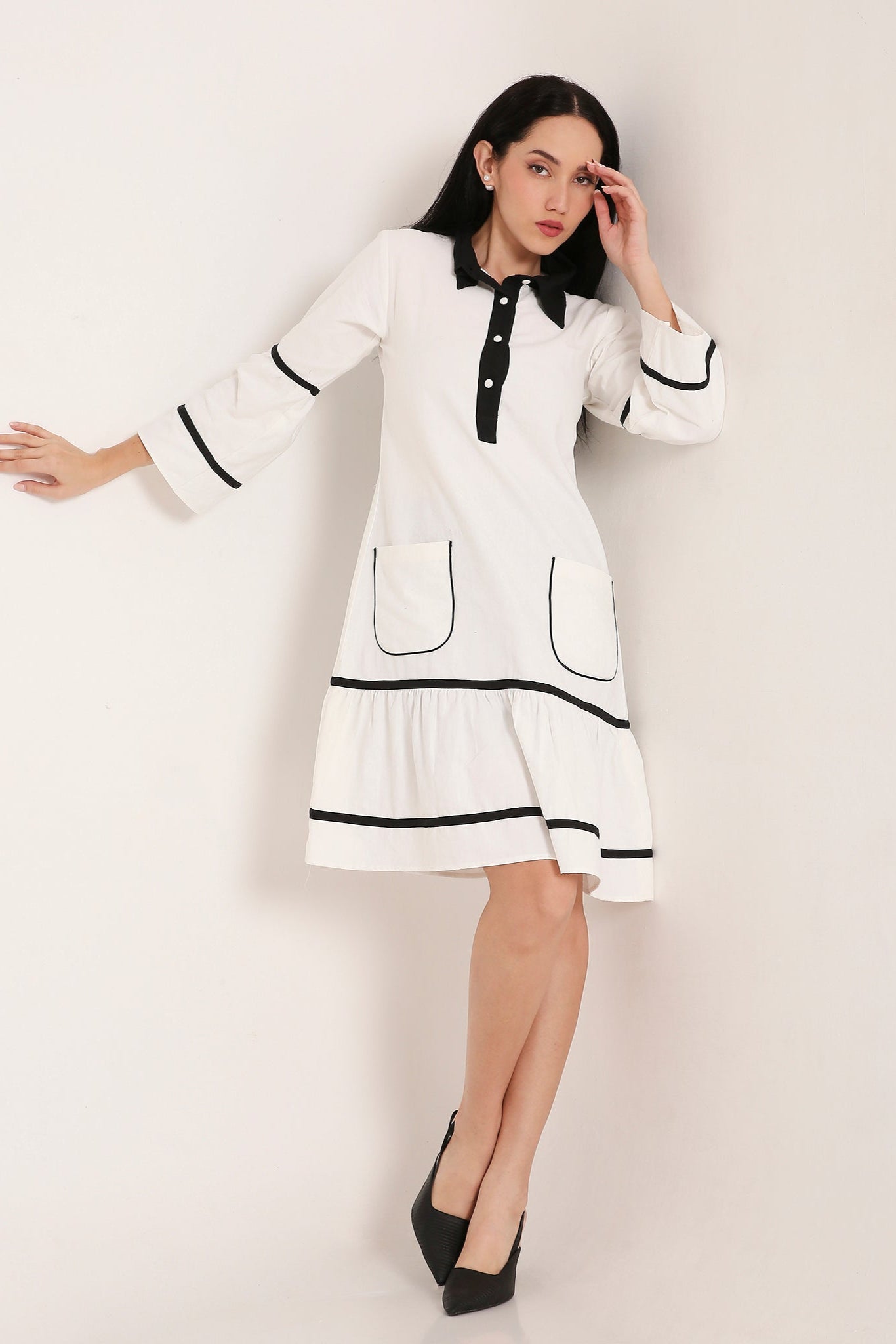 POP-COLLAR MONOCHROME MIDI DRESS