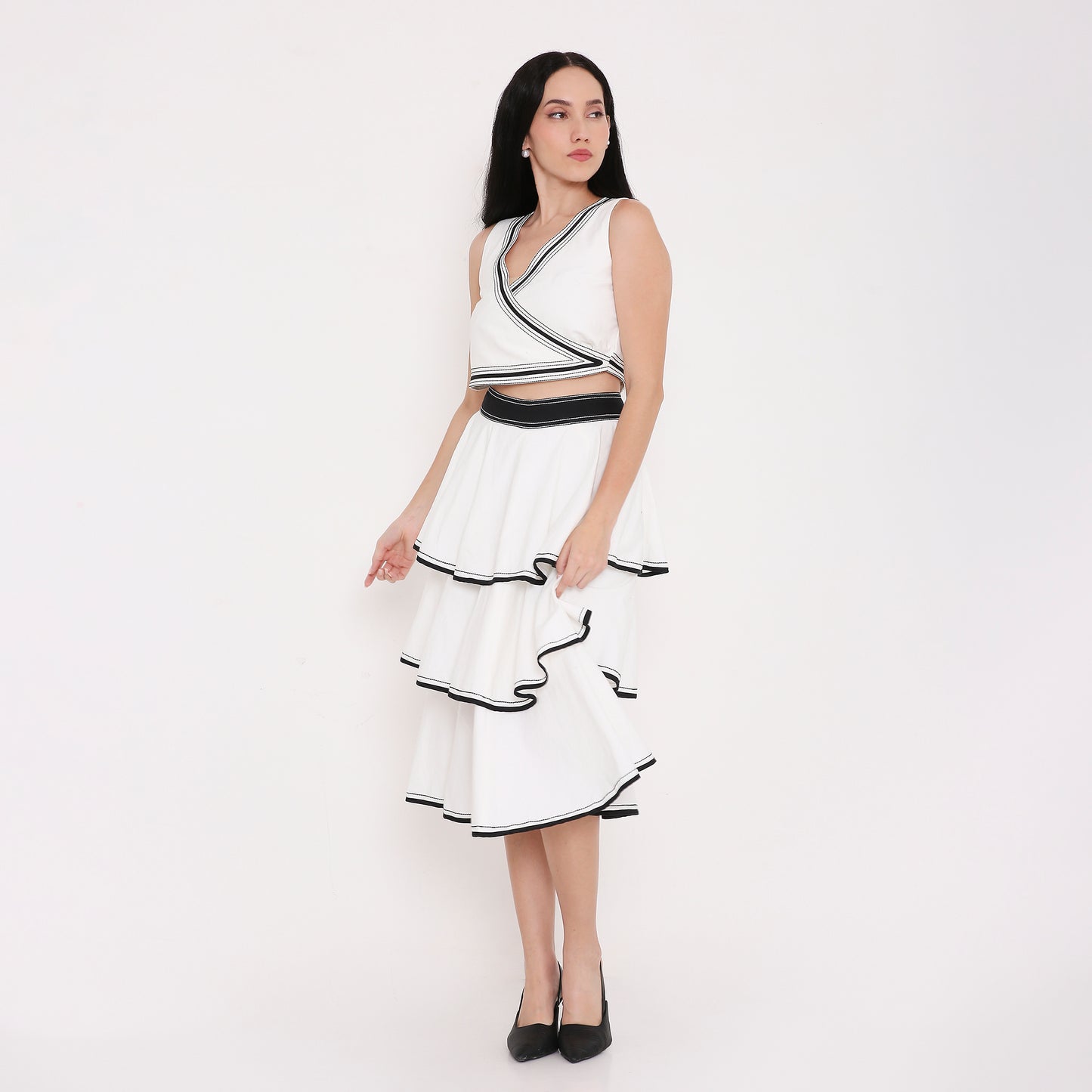 Piped Rib Crossover Tank
