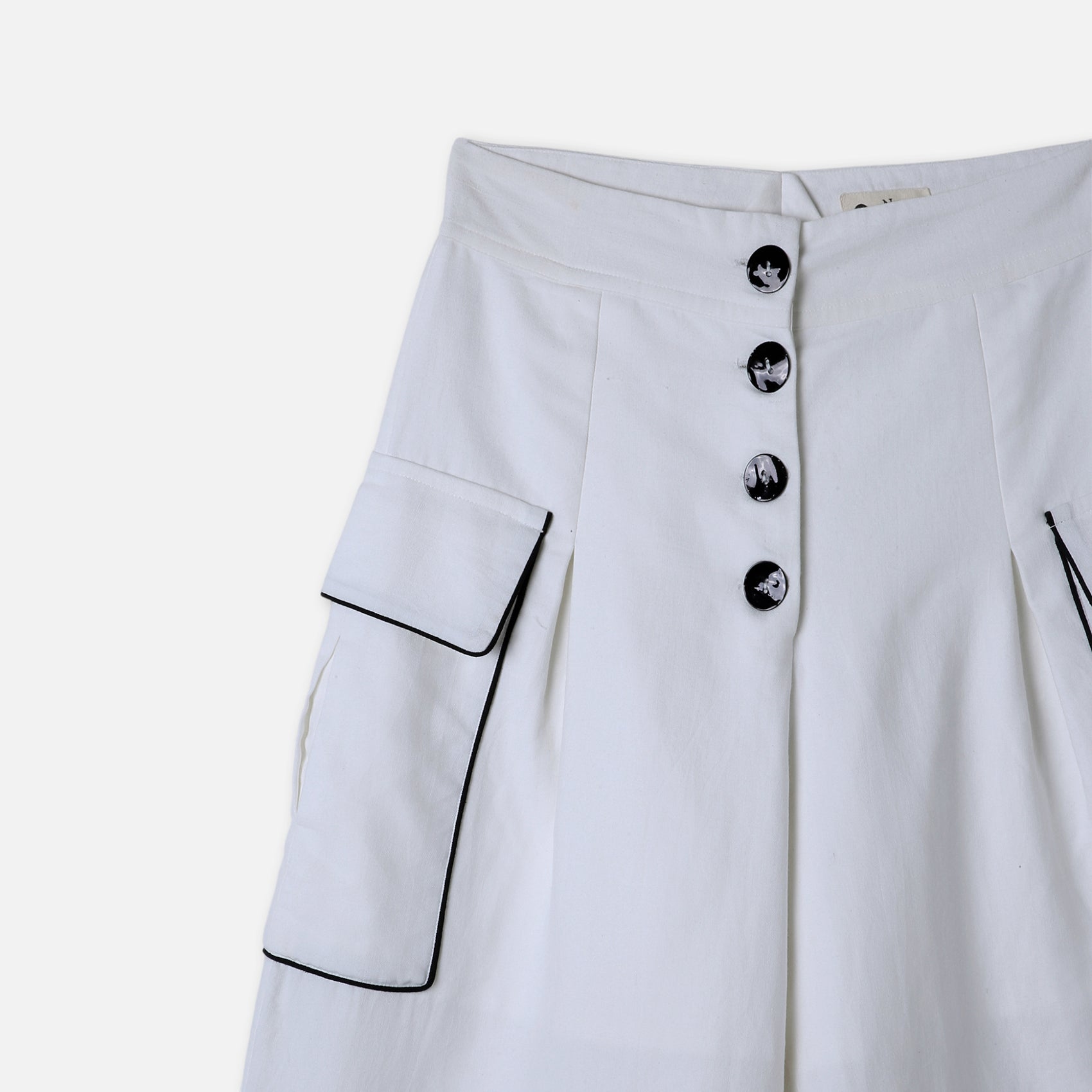 Contrast Pocket Wide-Leg Trousers
